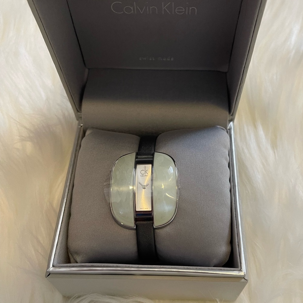 ⌚️NWT- Calvin Klein Treasure Silver Dial Ladies Watch⌚️